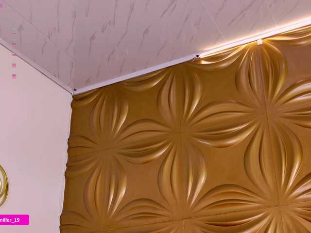 Paulinamiller live cam on BongaCams