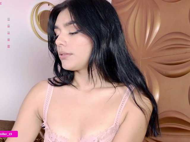 Paulinamiller live cam on BongaCams