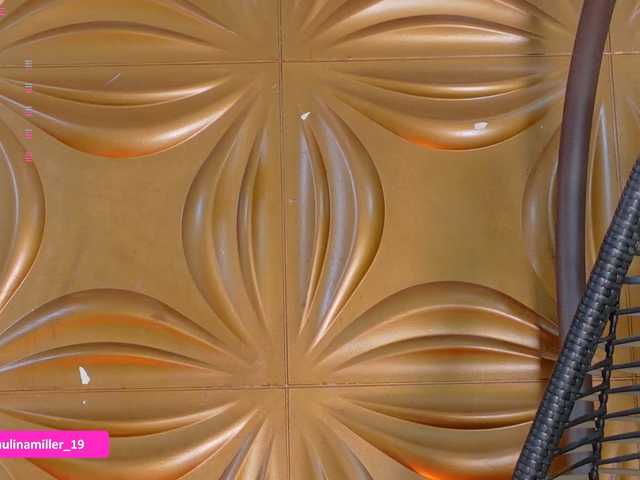 Paulinamiller live cam on BongaCams