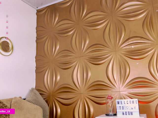 Paulinamiller live cam on BongaCams