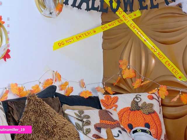 Paulinamiller live cam