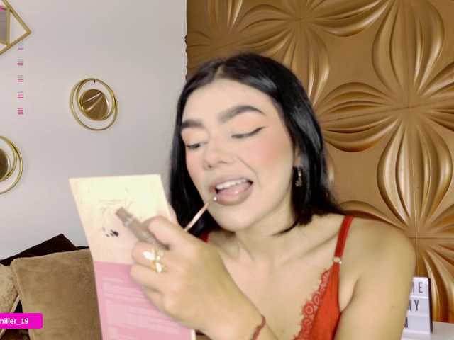 Paulinamiller live cam on BongaCams
