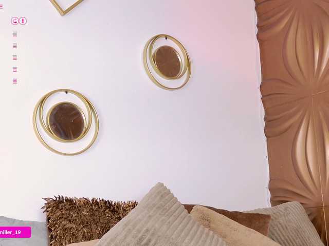 Paulinamiller live cam on BongaCams
