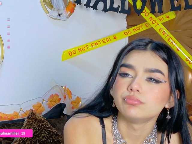 Paulinamiller live cam on BongaCams