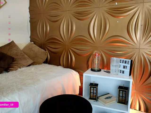 Paulinamiller live cam on BongaCams
