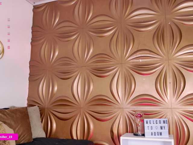 Paulinamiller live cam on BongaCams