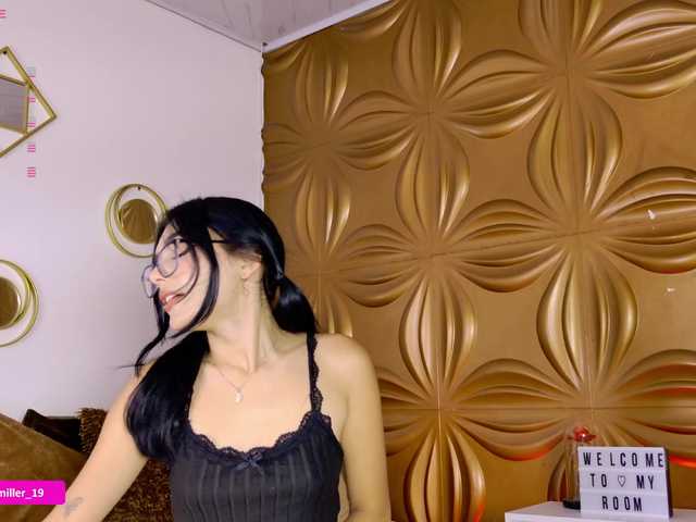 Paulinamiller live cam on BongaCams