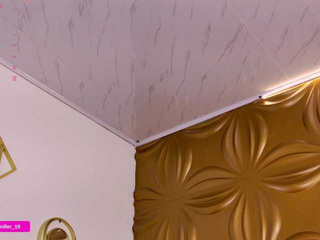 Paulinamiller live cam