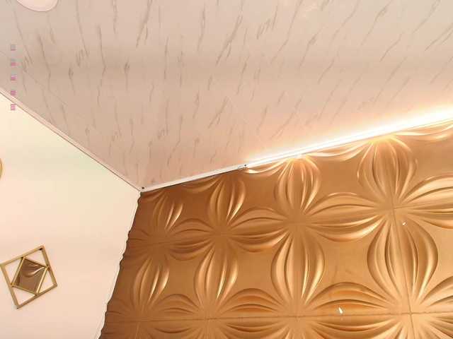 Paulinamiller live cam on BongaCams