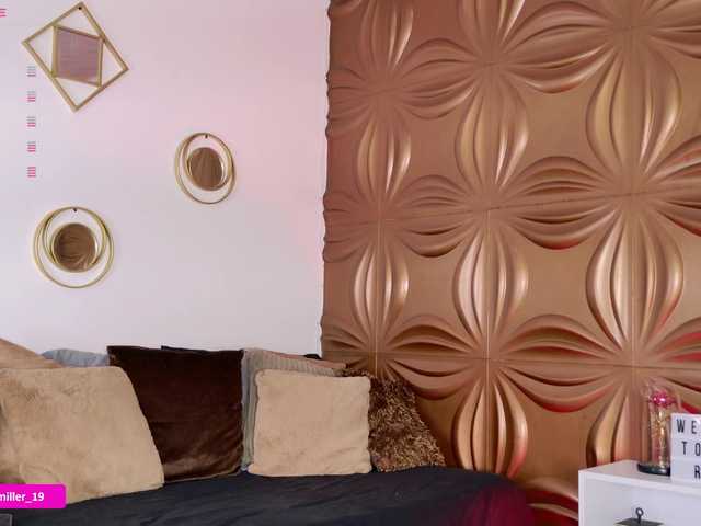 Paulinamiller live cam on BongaCams