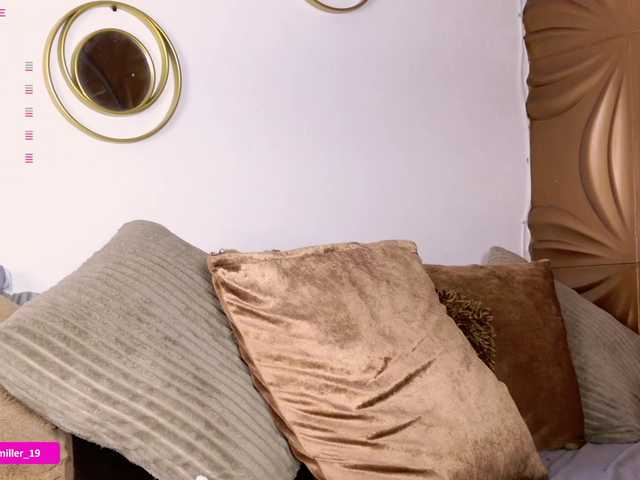 Paulinamiller live cam on BongaCams