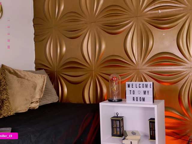 Paulinamiller live cam on BongaCams