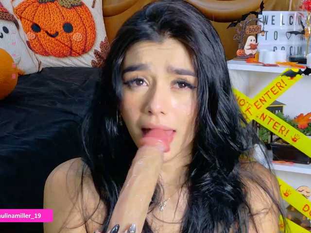 Paulinamiller live cam preview