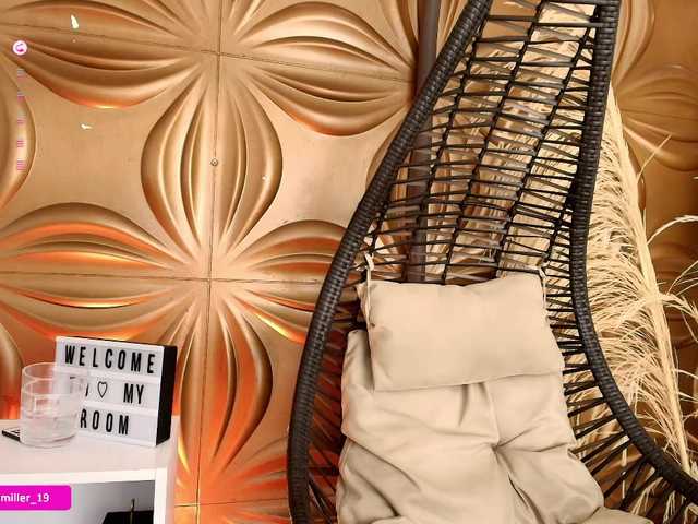Paulinamiller live cam on BongaCams