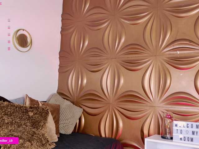 Paulinamiller live cam on BongaCams