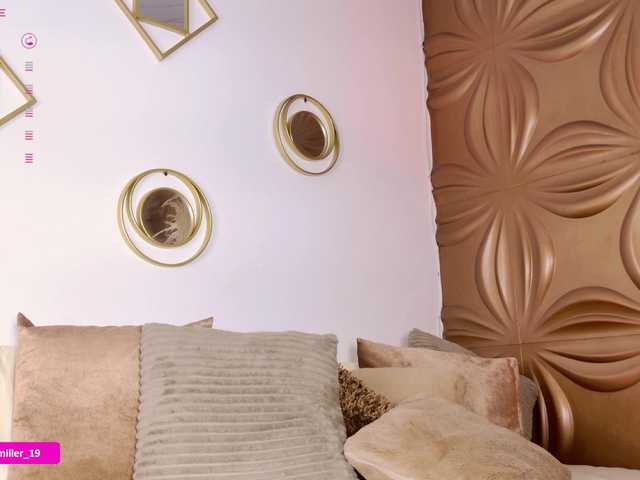 Paulinamiller live cam on BongaCams