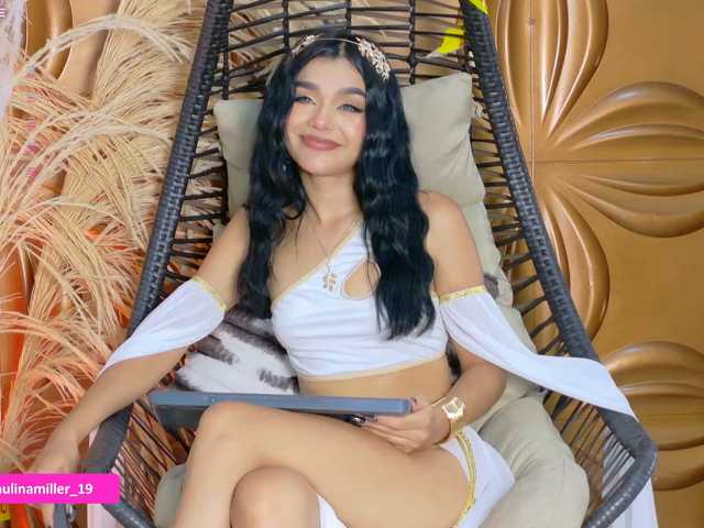 Paulinamiller live cam on BongaCams