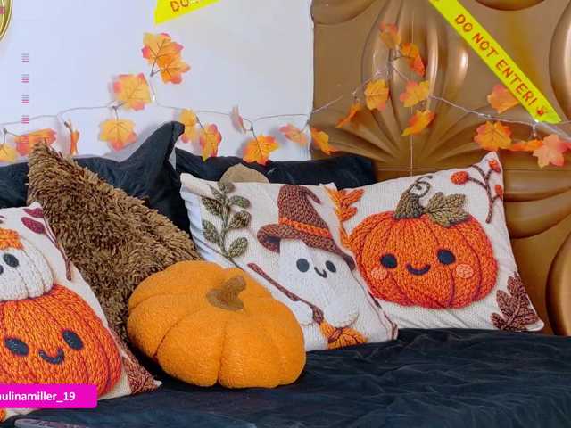 Paulinamiller, live now on BongaCams