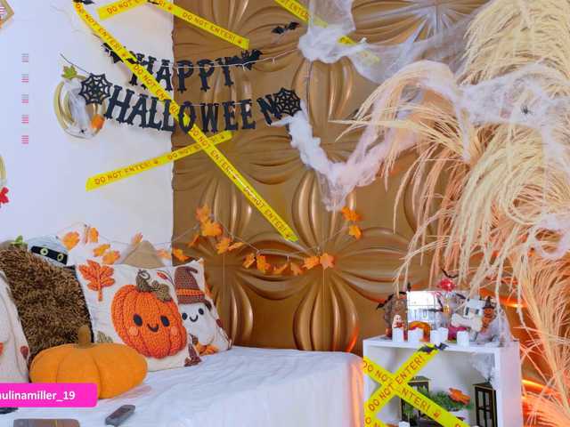 Paulinamiller live cam on BongaCams
