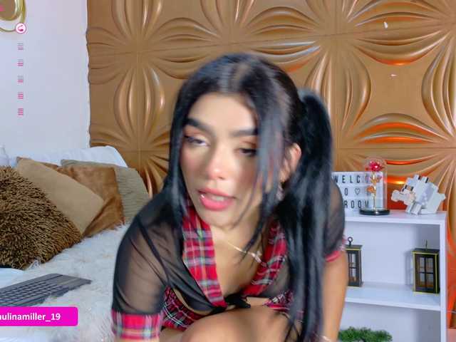 Paulinamiller — live female cam