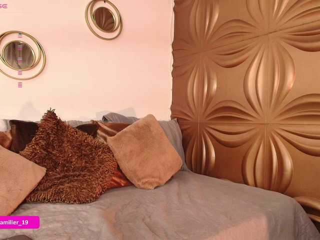 Paulinamiller live cam on BongaCams