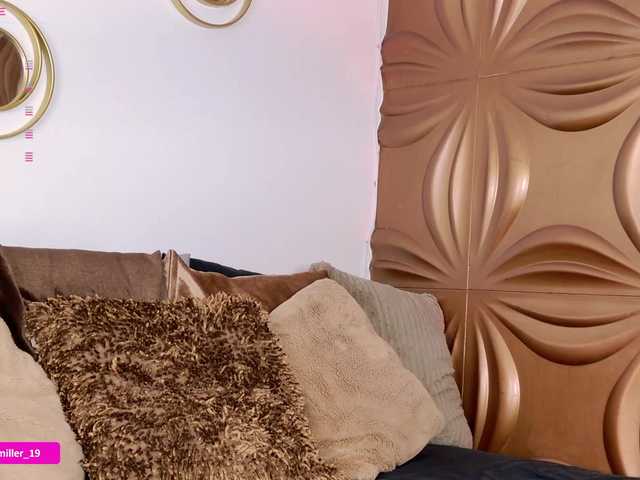 Paulinamiller live cam on BongaCams