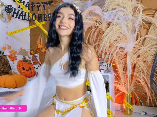 Paulinamiller live cam on BongaCams