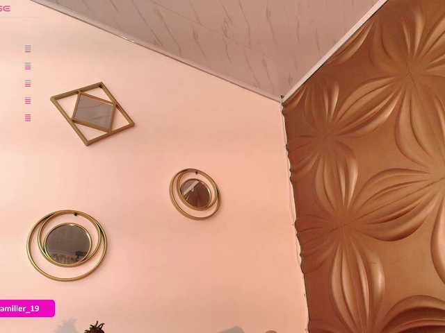 Paulinamiller live cam on BongaCams