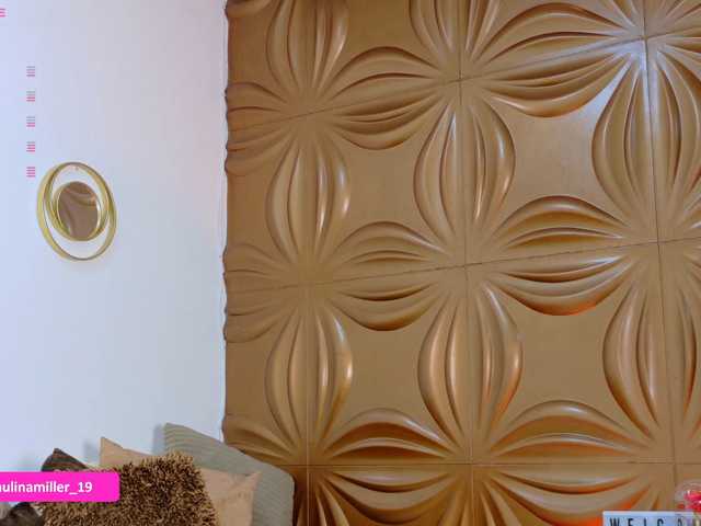 Paulinamiller live cam on BongaCams