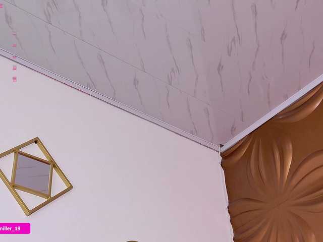 Paulinamiller live cam
