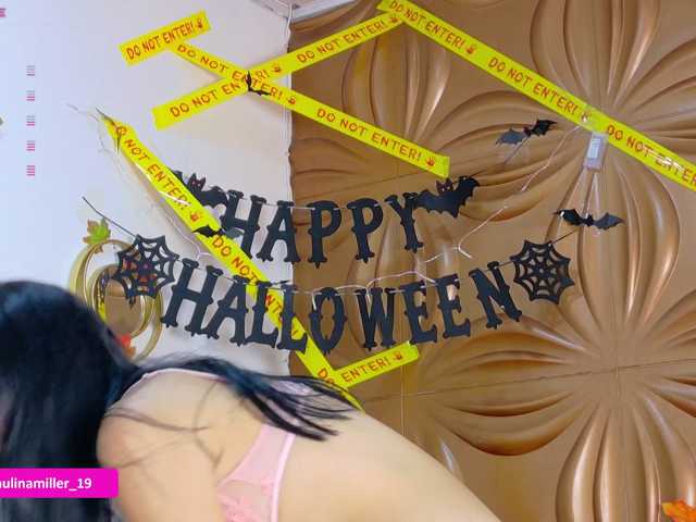 Paulinamiller, live now on BongaCams