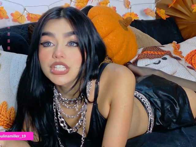 Paulinamiller live cam on BongaCams