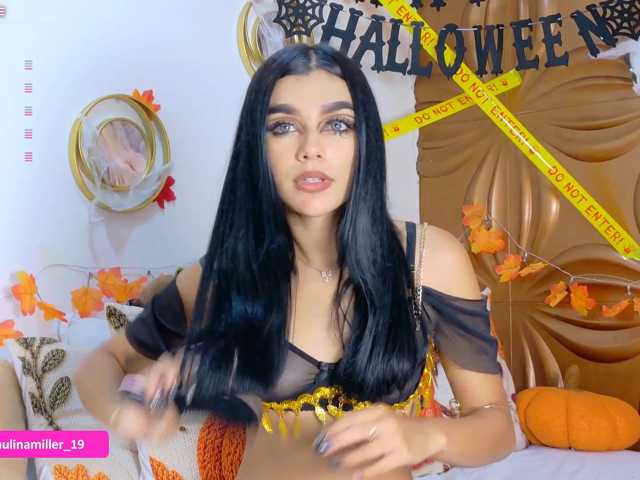 Paulinamiller live cam on BongaCams