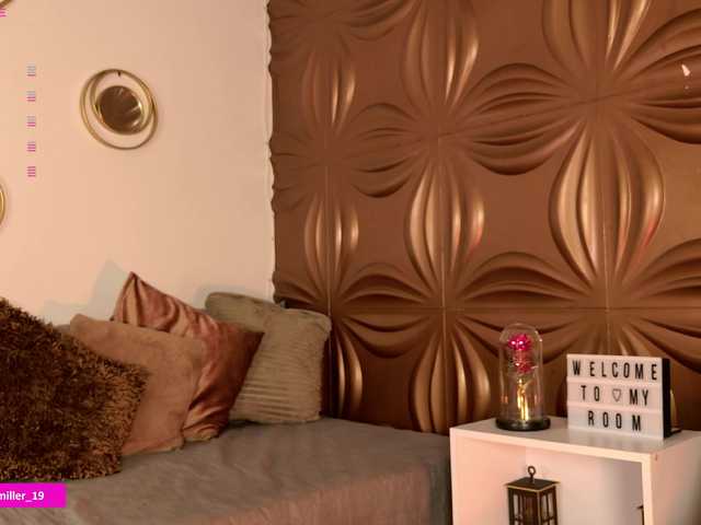 Paulinamiller live cam on BongaCams