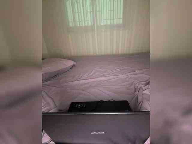 SweetLuna Sex Cam Show