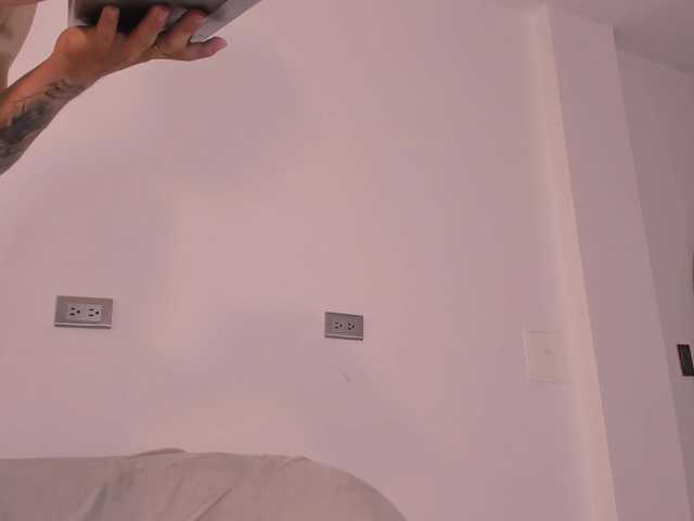Yulieth-n-Greinberland live cam on BongaCams