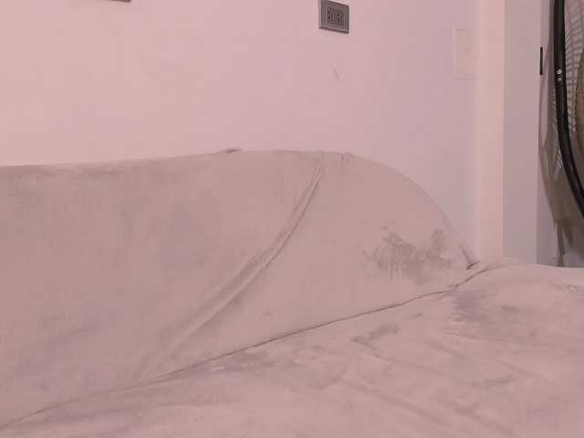 Yulieth-n-Greinberland live cam on BongaCams
