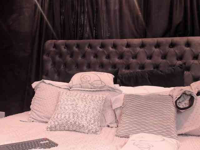 Yulieth-n-Greinberland Sex Cam Show