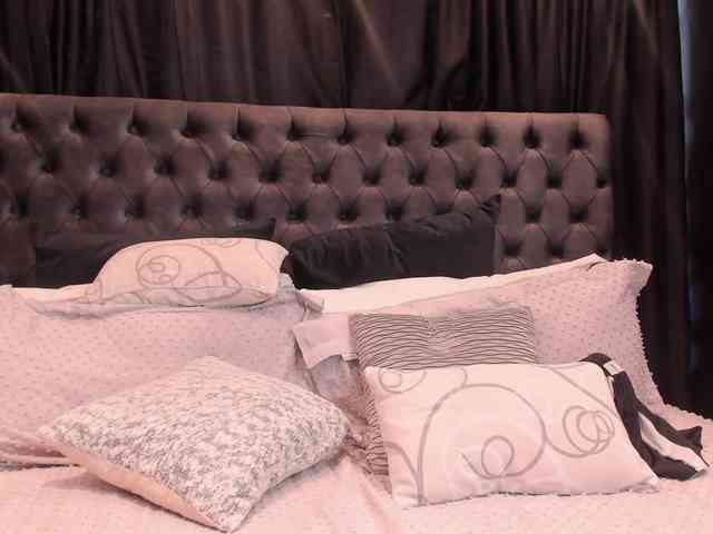 Yulieth-n-Greinberland Sex Cam Show