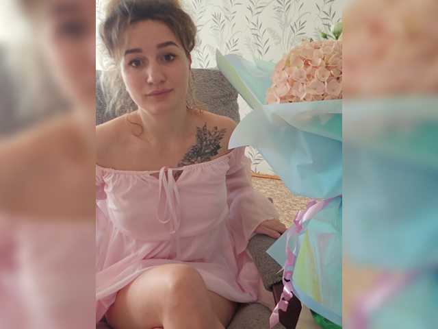 Lola107 live cam on BongaCams
