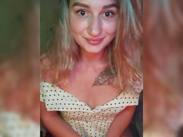 Lola107 live cam on BongaCams