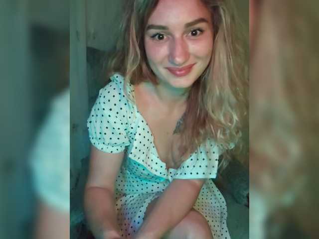 Lola107 live cam on BongaCams