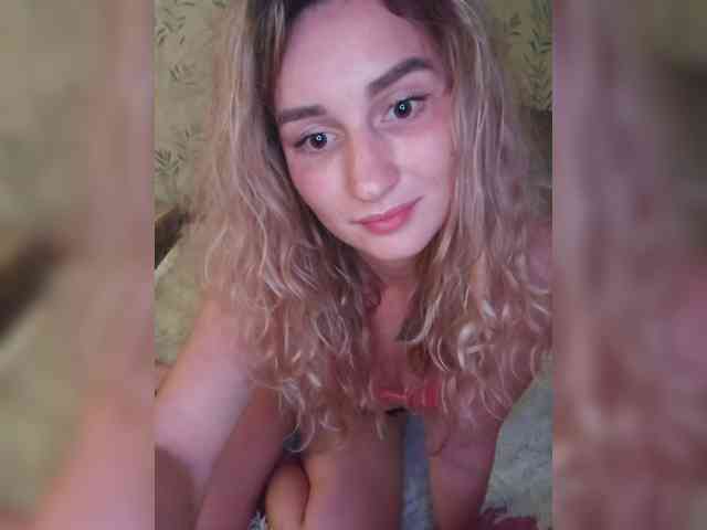 Lola107 webcam