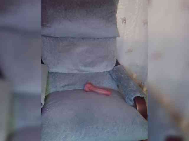 Lola107 webcam