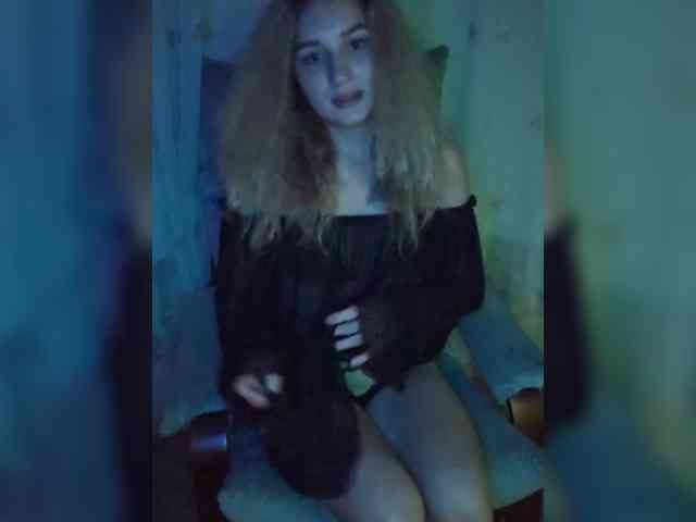 Lola107 webcam