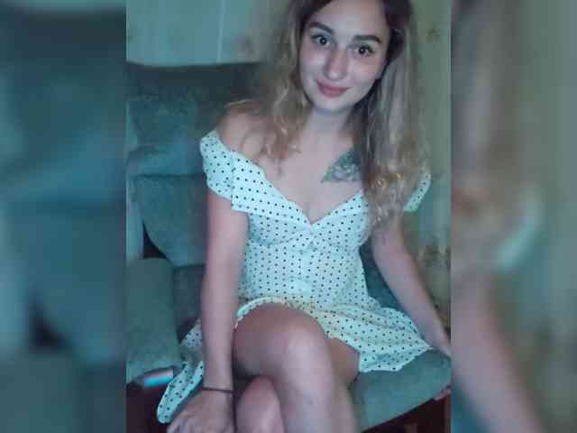 Lola107 webcam
