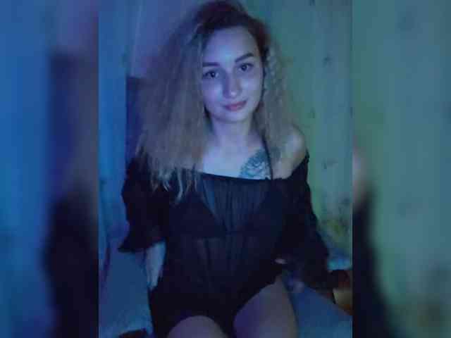 Lola107 webcam