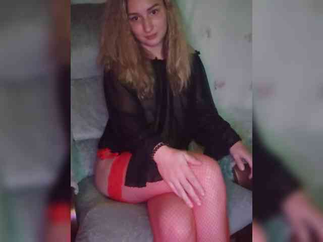 Lola107 webcam