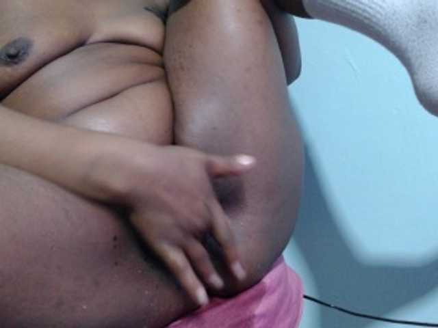 Nightnurse26 live cam on BongaCams