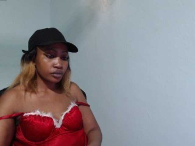 Nightnurse26 live cam on BongaCams
